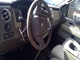 2010 FORD F-150, WHITE, XLT MODEL, CREW CAB, 5.4L, AT, 2WD.  F26518